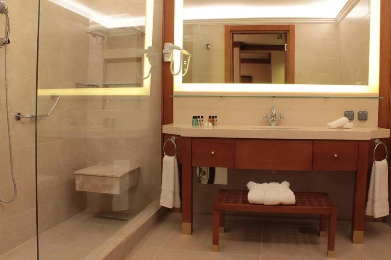 Thousand Nights Hotel Amman Luaran gambar Bathroom